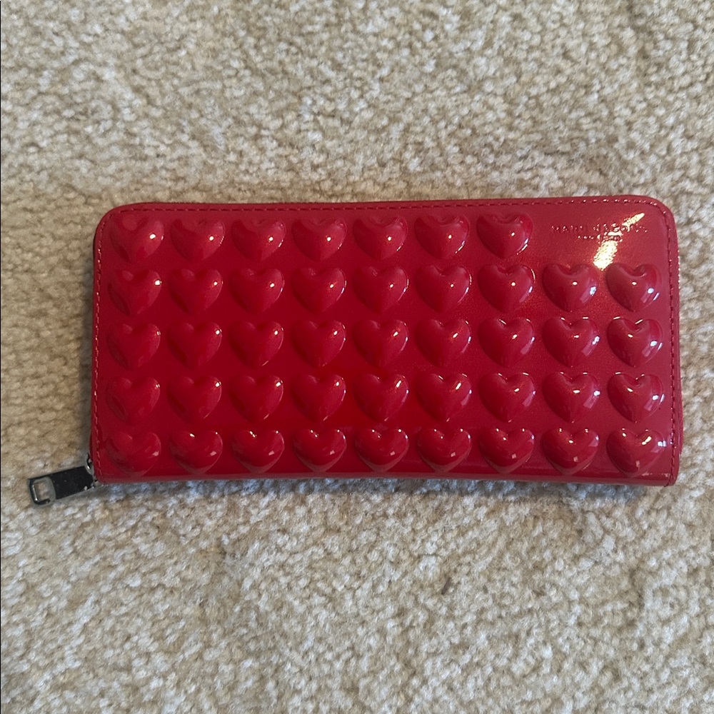 NWT Marc Jacob’s patent leather Red Heart Embossed Wallet